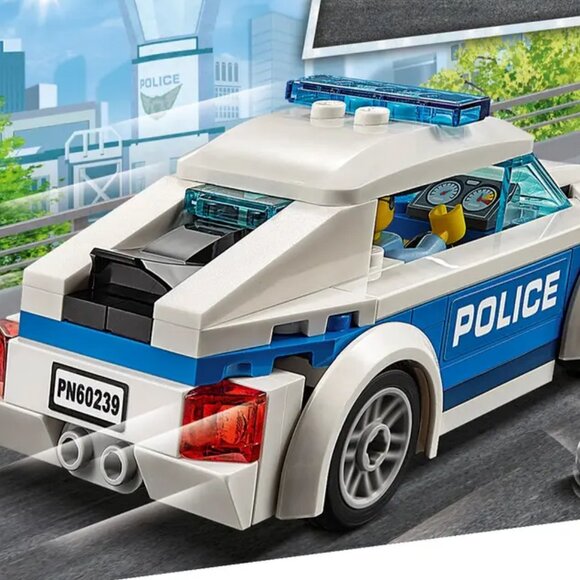 Brand New Lego  City Police Patrol Car 60239 - Picture 4 of 9